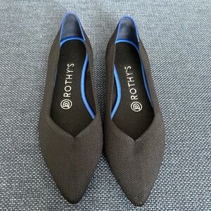 Rothy’s The Point black